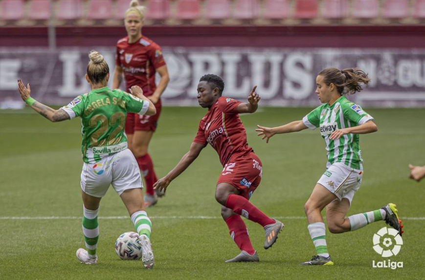 Partido jornada 28 Primera Iberdrola entre EDF Logroño  y Real Betis Féminas